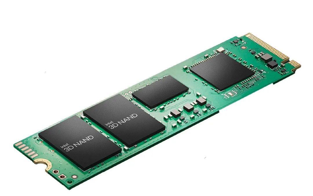 虽然使用了理应成本低廉的qlc颗粒,但在除此以外的其它地方,它都达到