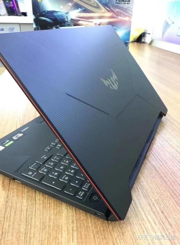 浅谈华硕飞行堡垒8