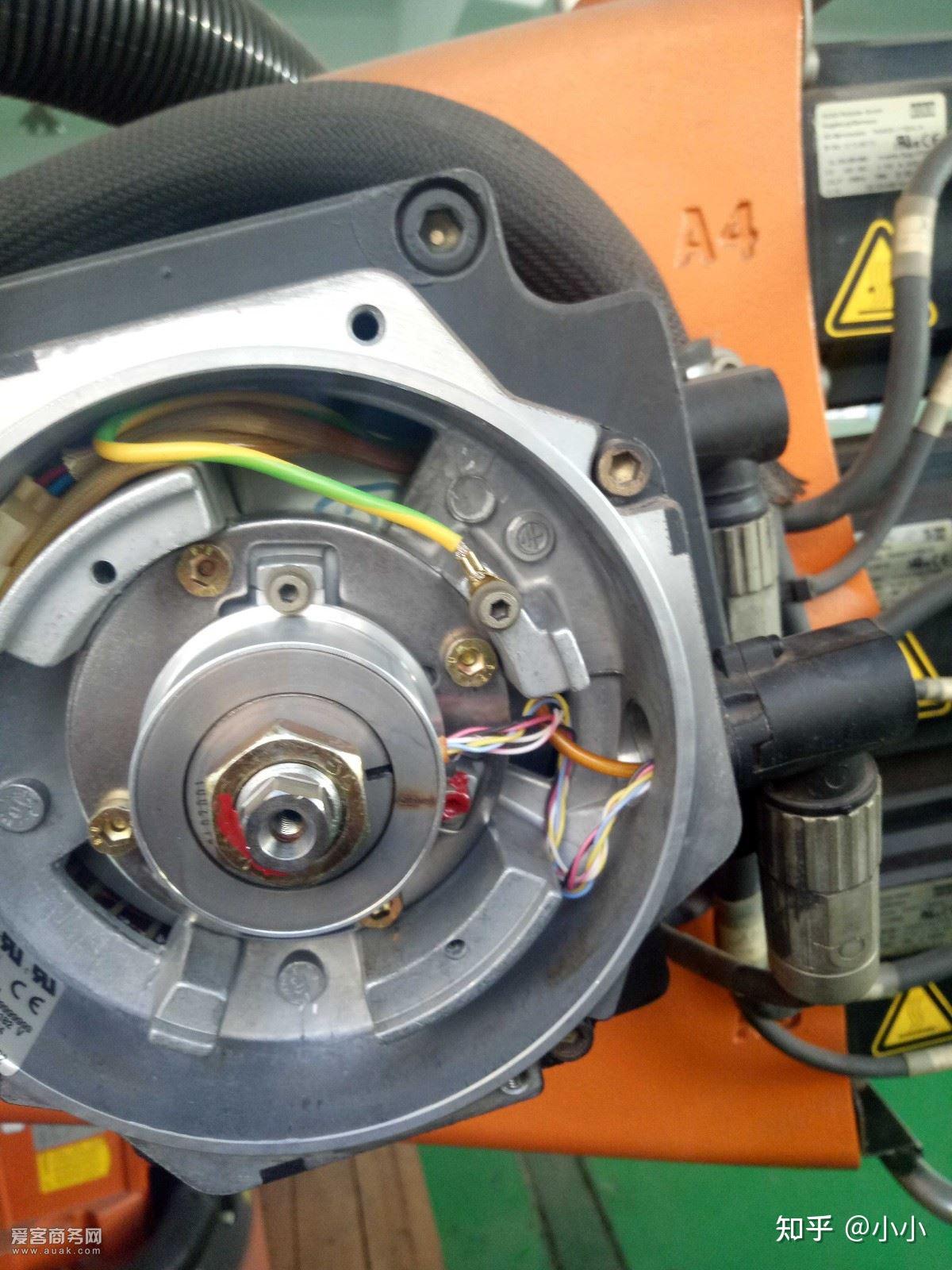 电动汽车电机转速一般多少 v2-e7442f473329b7f48349b9351c133142_r.jpg