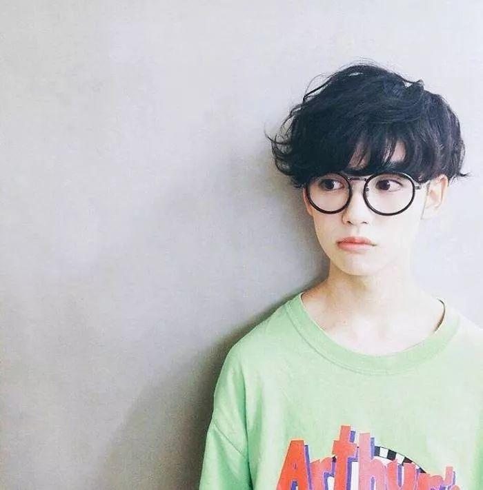 优太郎从小就好看得令人窒息叫后藤优太郎gigi本来是不太相信的直到我