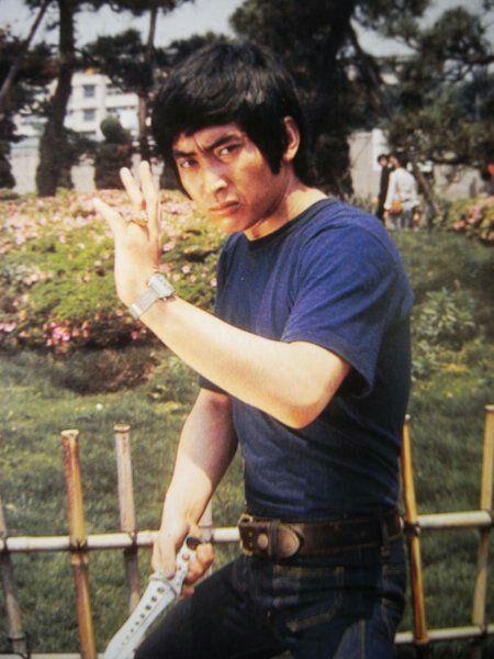 样,实是因为l77星云狮子座故乡被马格马星人毁后流落地球而被段,百子