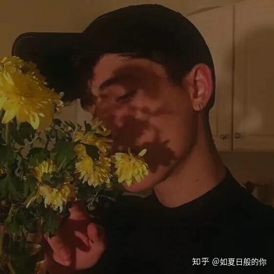 有沒有偏成熟沉穩一些的歐美風男生頭像