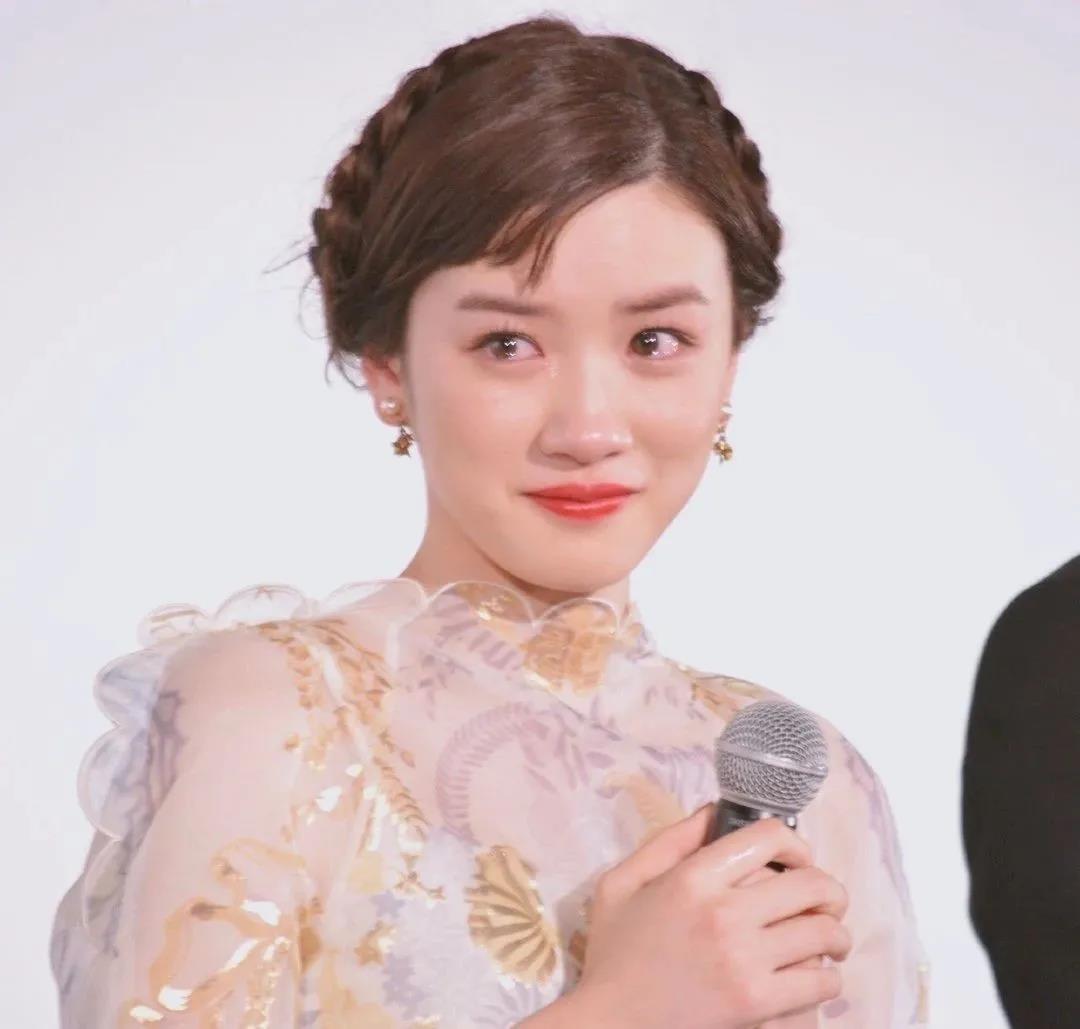 人人都为永野芽郁的天使笑容着迷 而我却被她的仙女式哭泣迷倒 知乎 人人都为永野芽郁的天使笑容着迷 而我却被她的仙女式哭泣迷倒 知乎
