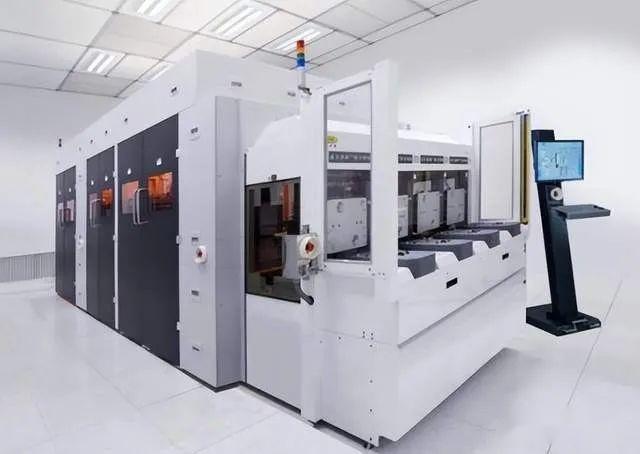 为什么华为不自主研发光刻机有能力做吗