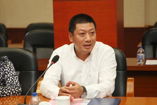 先生进行分享七宝镇党委书记严俊先生则对此次战略合作表示由衷祝贺