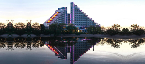 衡水碧水湾酒店是衡水地区唯一家准五星级酒店,坐落于河北省衡水市以