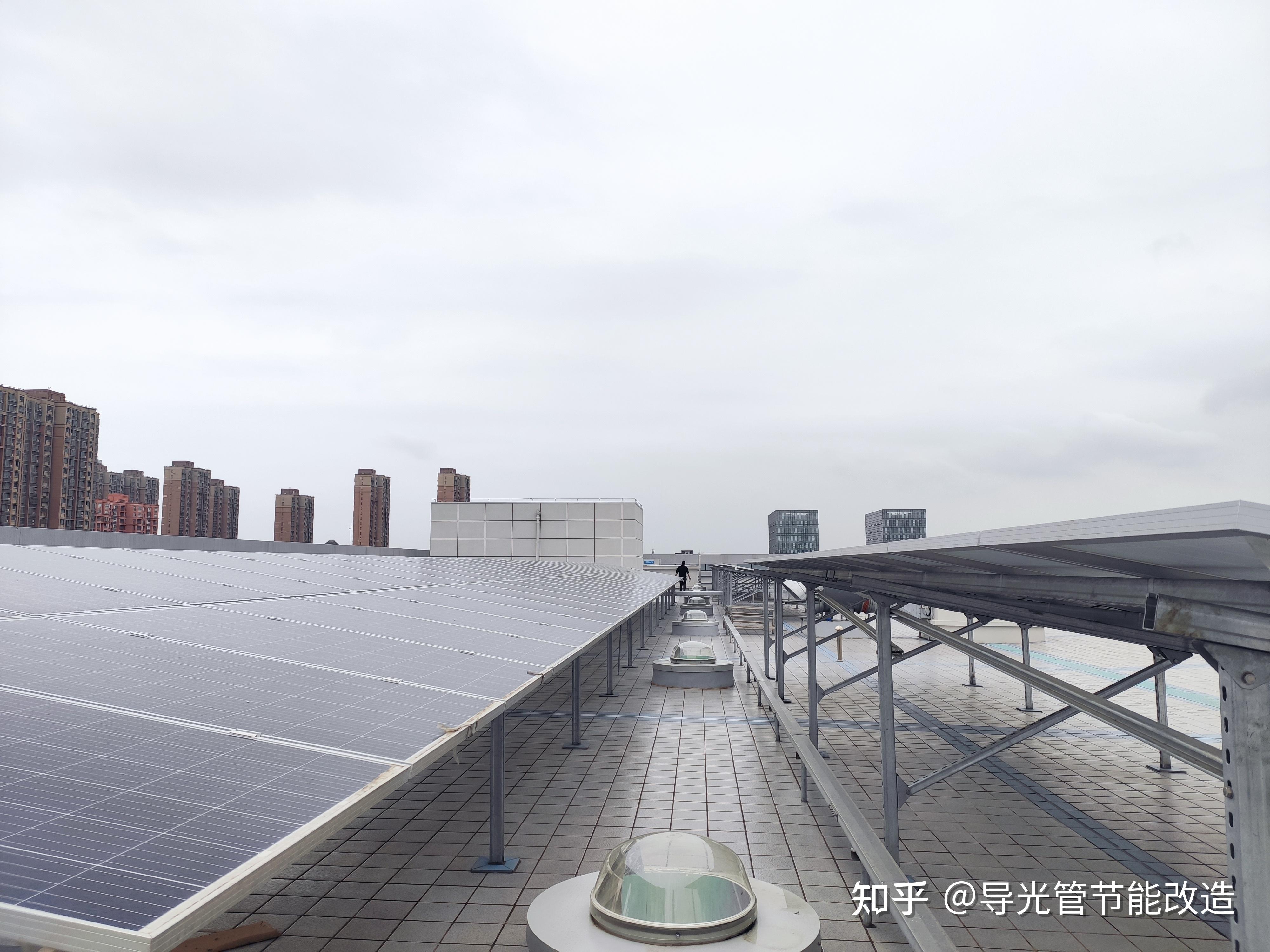 光导照明系统是如何将阳光引入室内的