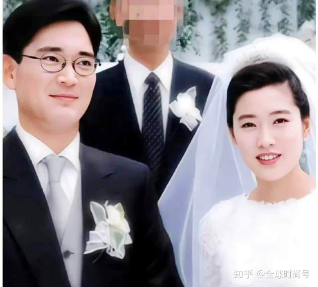 林世玲,抛弃三星太子自成豪门,穿搭干练和李政宰相恋10年不结婚 - 知乎