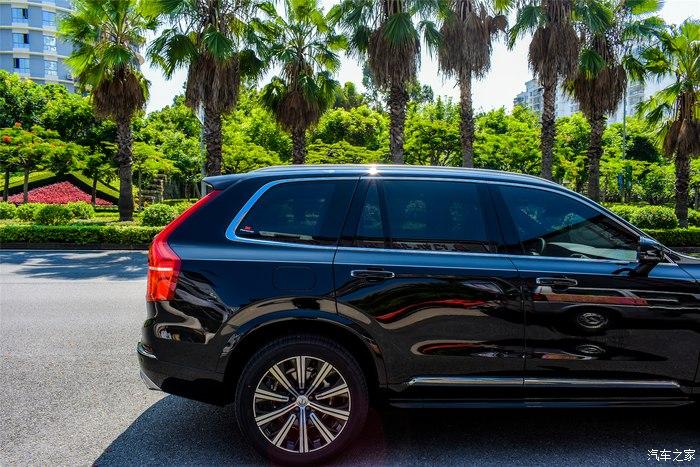 选择你选择安全选择舒适沃尔沃xc90b5新车作业