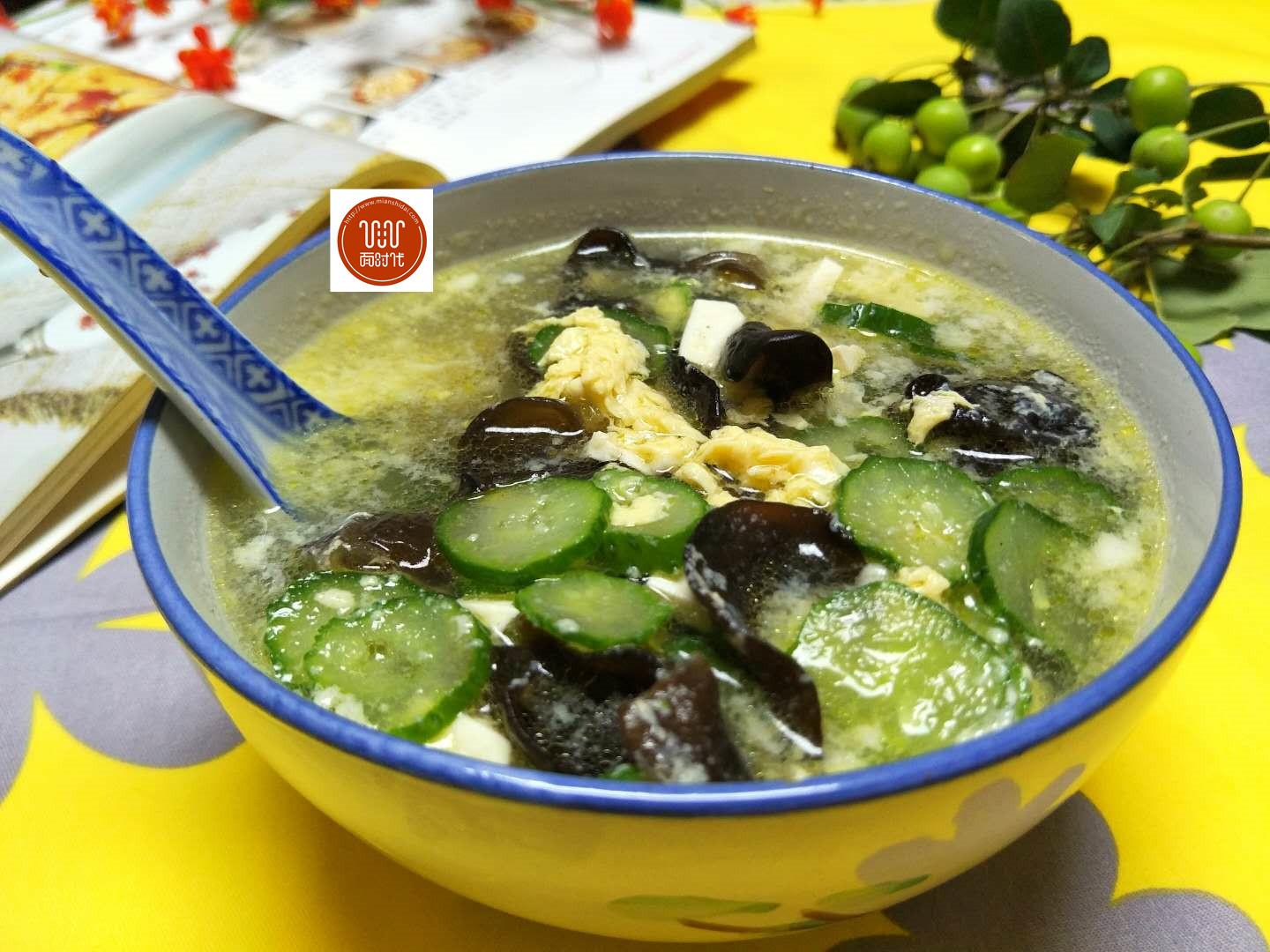 烧什么汤又鲜又好喝 v2-e9e786fe1e25907d5fa5218aab0b0b83_1440w.jpg?source=172ae18b