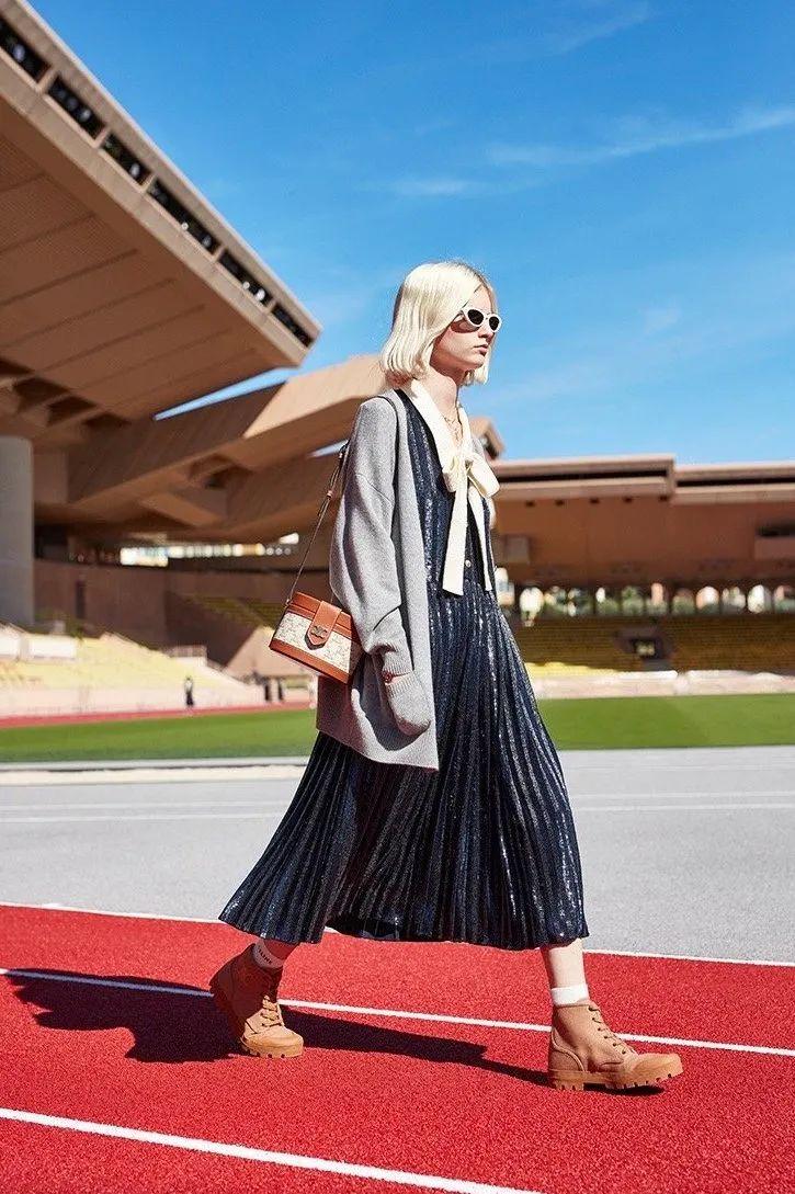 最简洁最高级的设计celine的店铺设计风格鉴赏