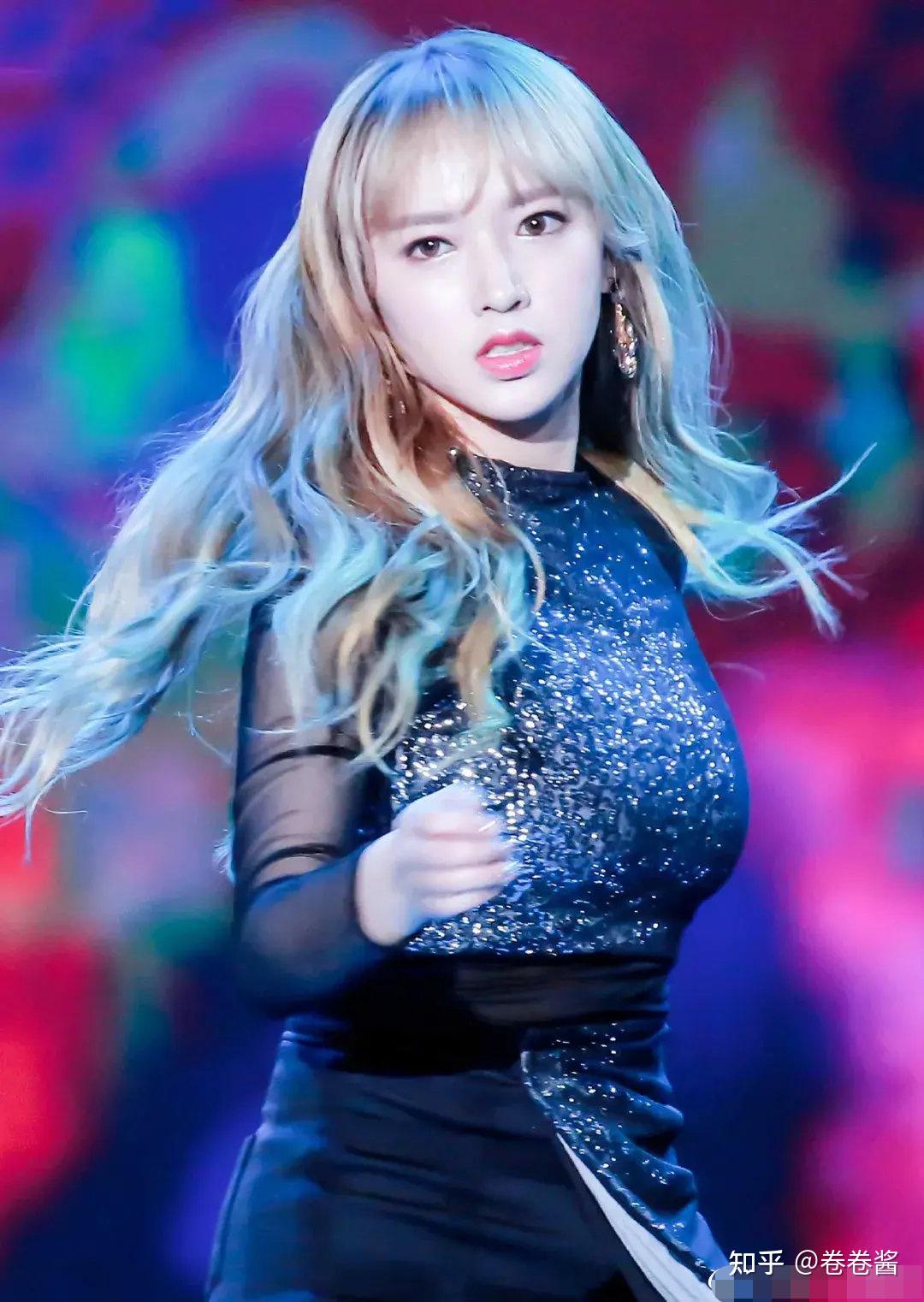 如何评价程潇的颜值和身材?