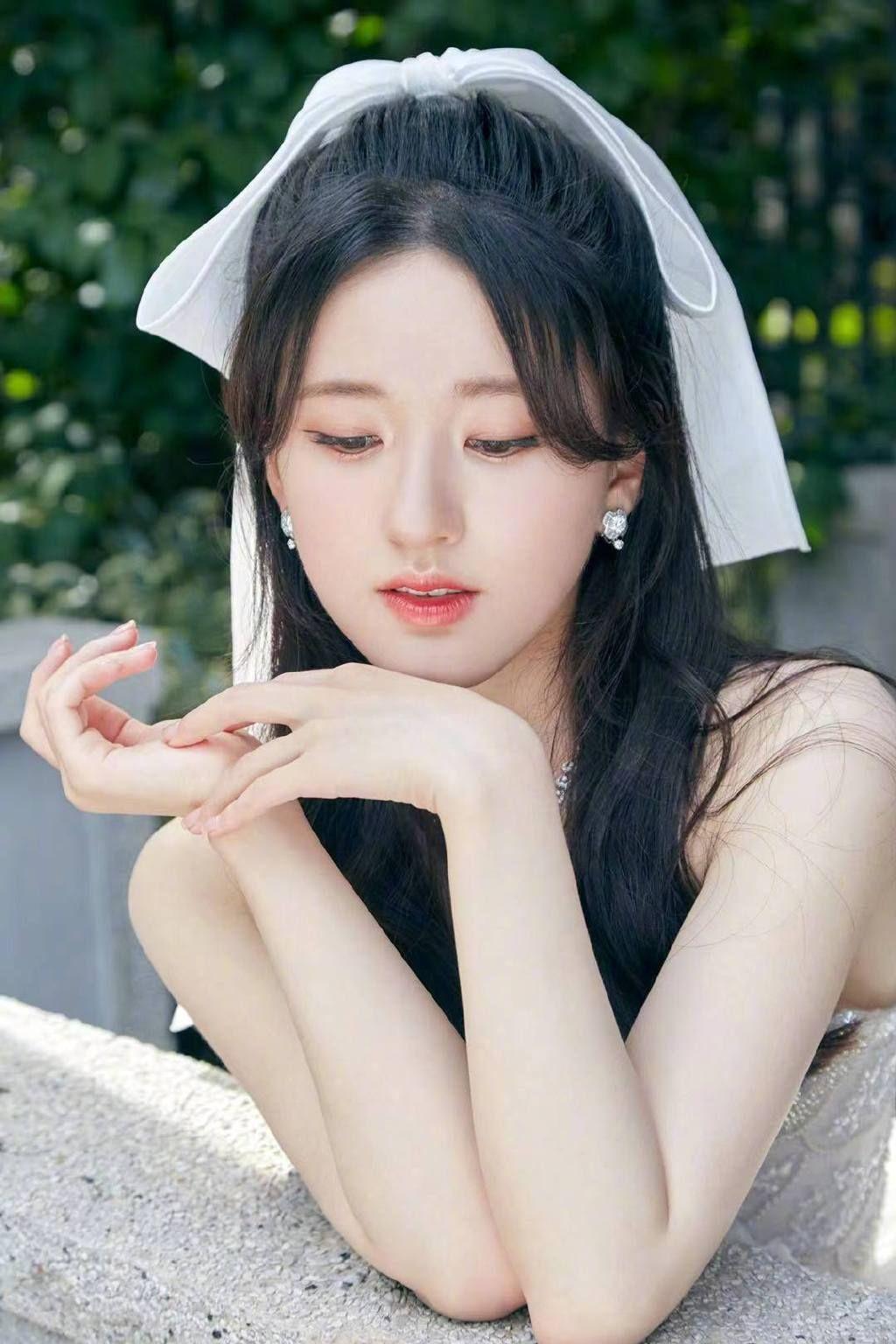 赵露思最新写真集