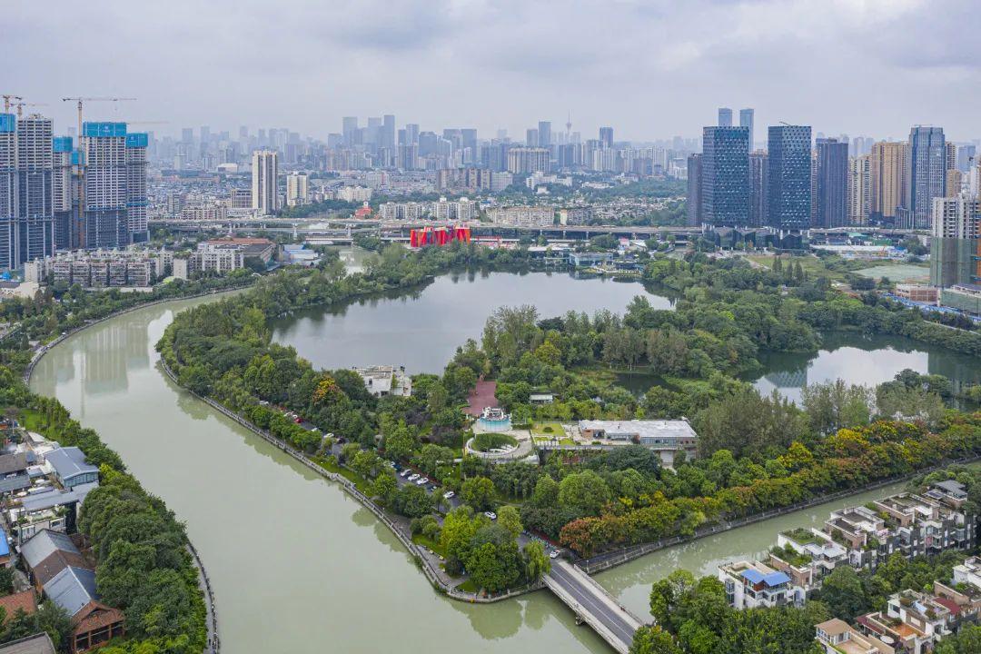 坚持美丽与发展共赢描绘生态锦江新画卷