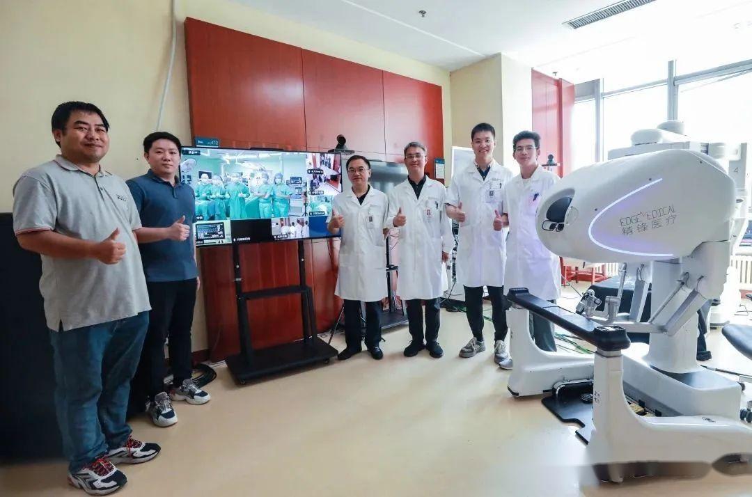 解放军总医院：精锋®机器人助力3000公里超远程手术 - 知乎