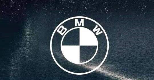 这句话可谓是一语双关,一方面,国际象棋暗喻logo形似棋盘的宝马;另