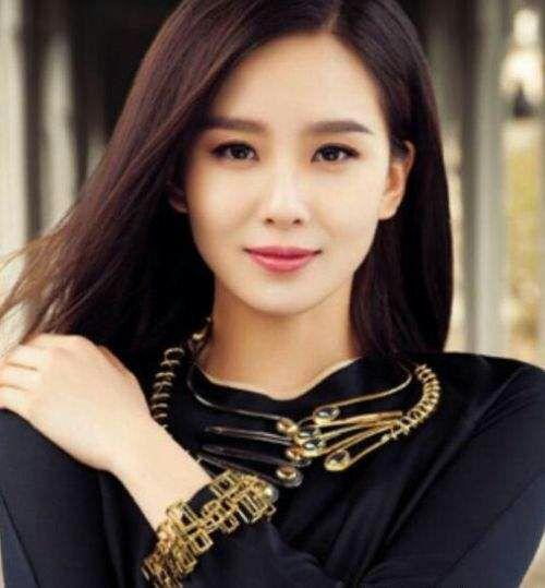 刘诗诗真的不好看,为啥说她美呢?哪里美?