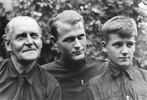 大护国公相关的一些有意思的图片