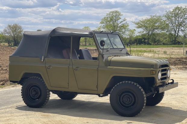 35年前的bj212惊现美国你猜卖多少钱