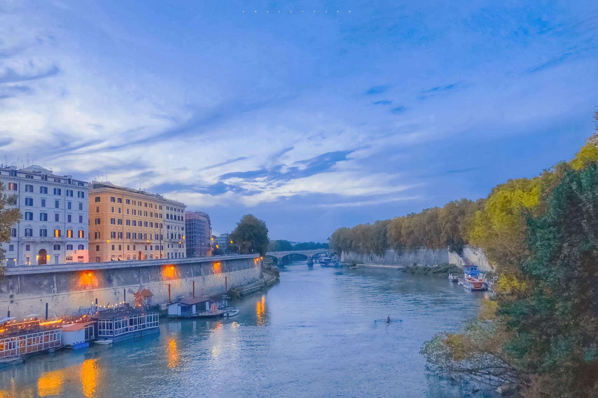 天空背景图蓝色系谁有嘿