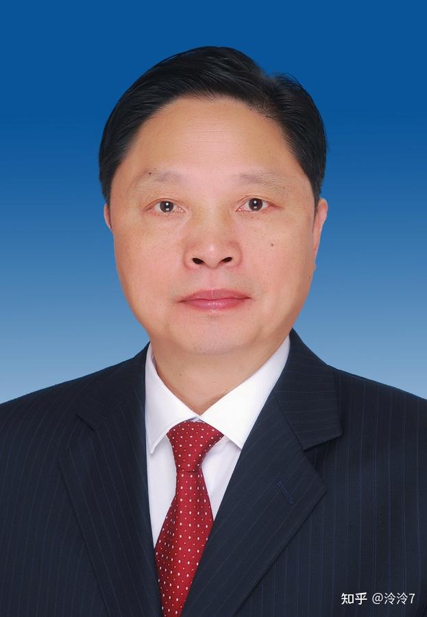 区委常委,组织部部长:张明