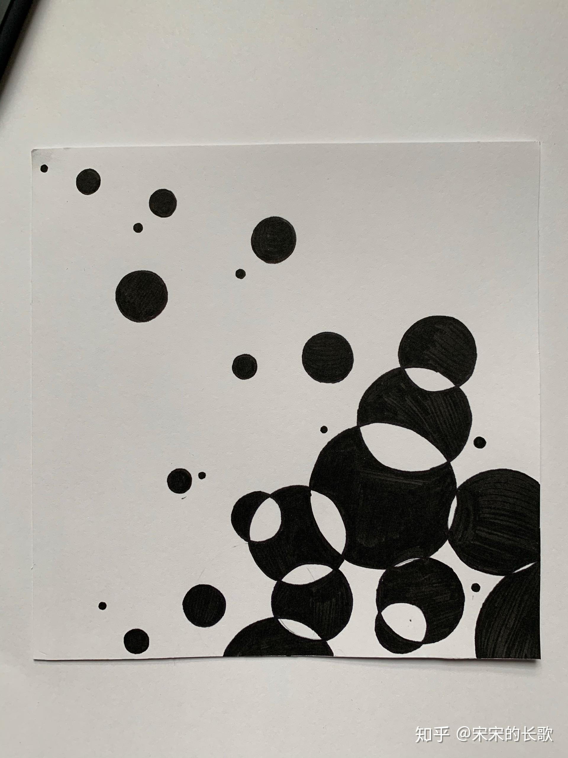 想知道学平面构成设计的同学平时作业是怎么写的