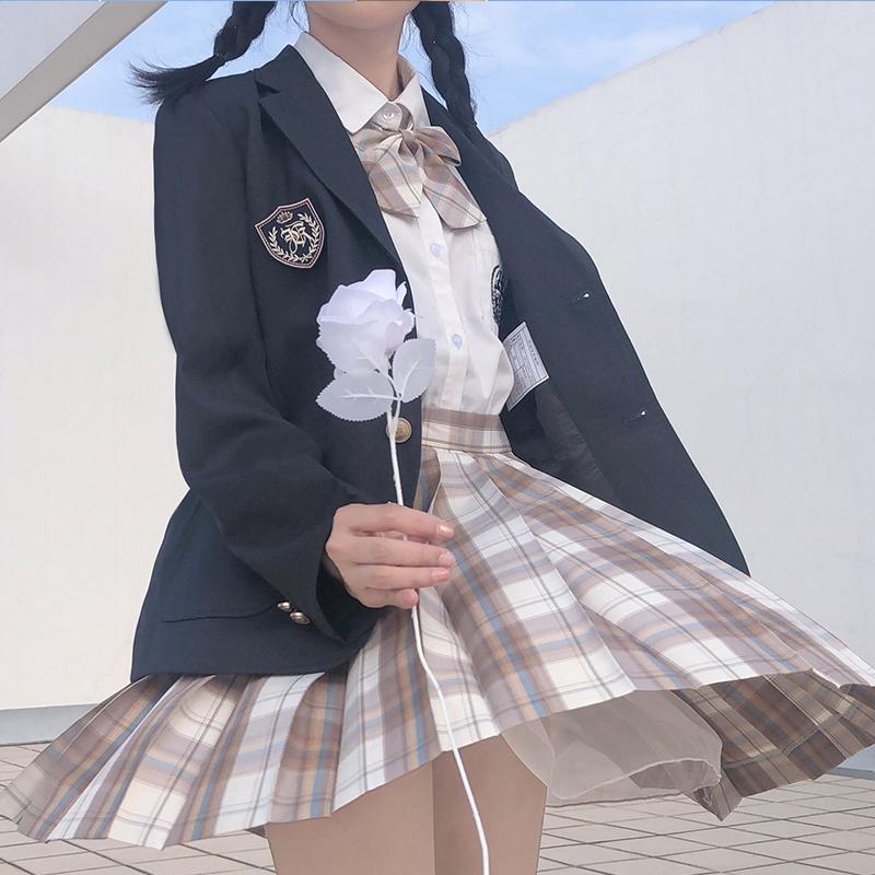 没有钱买jk可以穿山么?