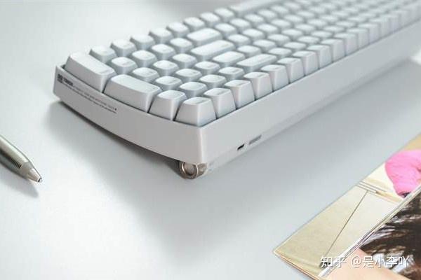 洛斐小翘100三模键盘评测:颜值炸裂的机械键盘 - 知乎