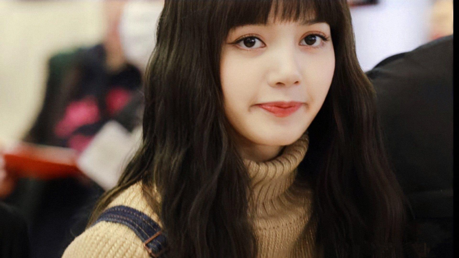 lisa无水印手机壁纸