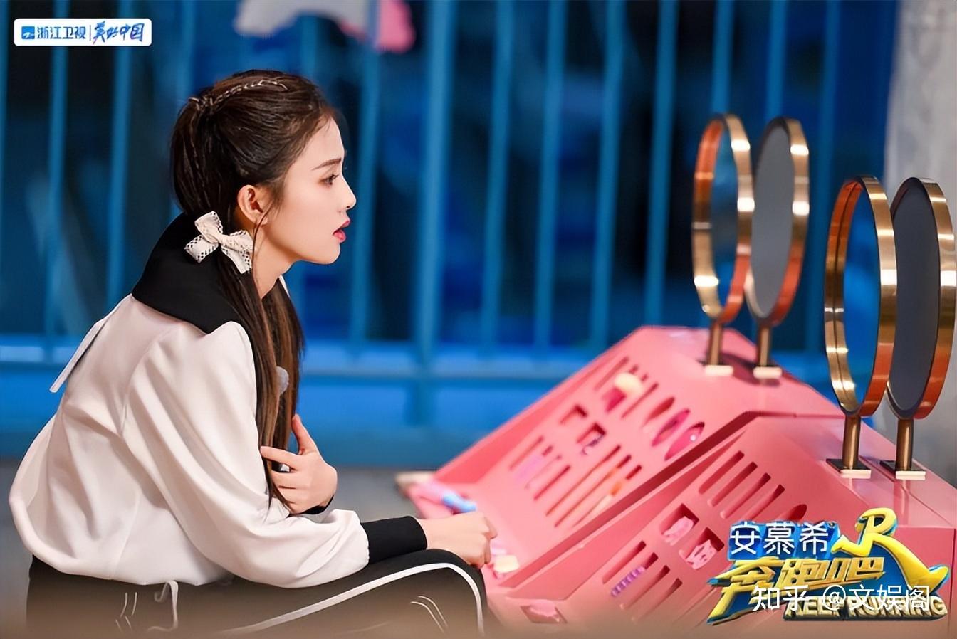 上线20天夺热榜第一奔跑吧第十季到底怎么样网友评论一针见血