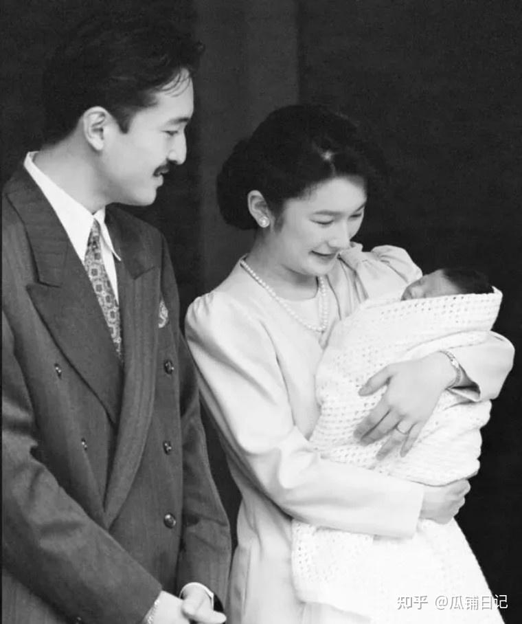 从“灰姑娘”到“笑面狐狸”:秋筱宫纪子妃的宫闱三十年 - 知乎