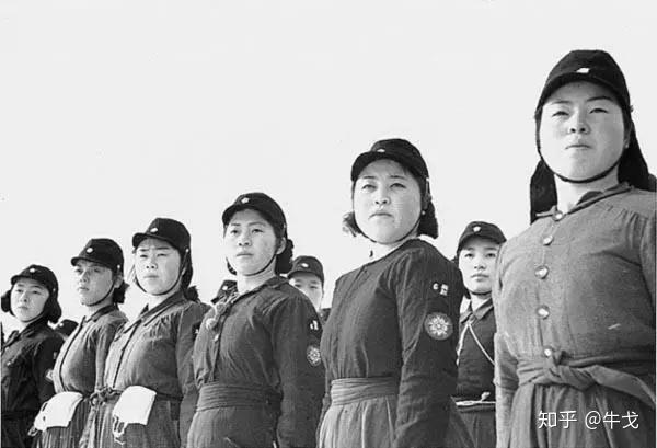 行将战败前,日本冒出了一系列什么"笃志女子部队","姬百合部队"等等