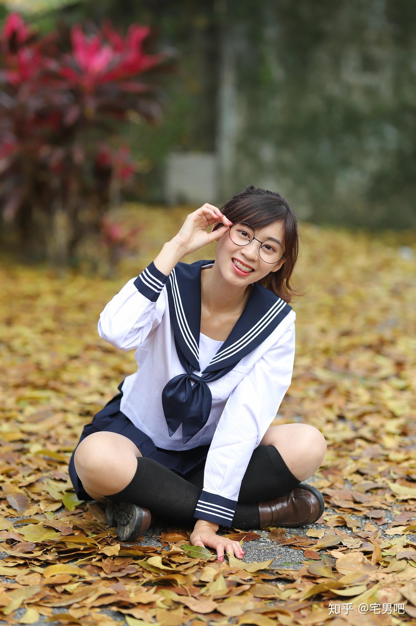 气质丨这个学生装小姐姐还算是真实可圈可点