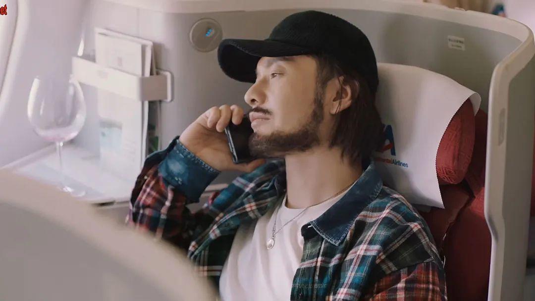 如果没有男主角林中硕的存在,霍伟伦确实能蒙骗过关,但他遇上了头顶