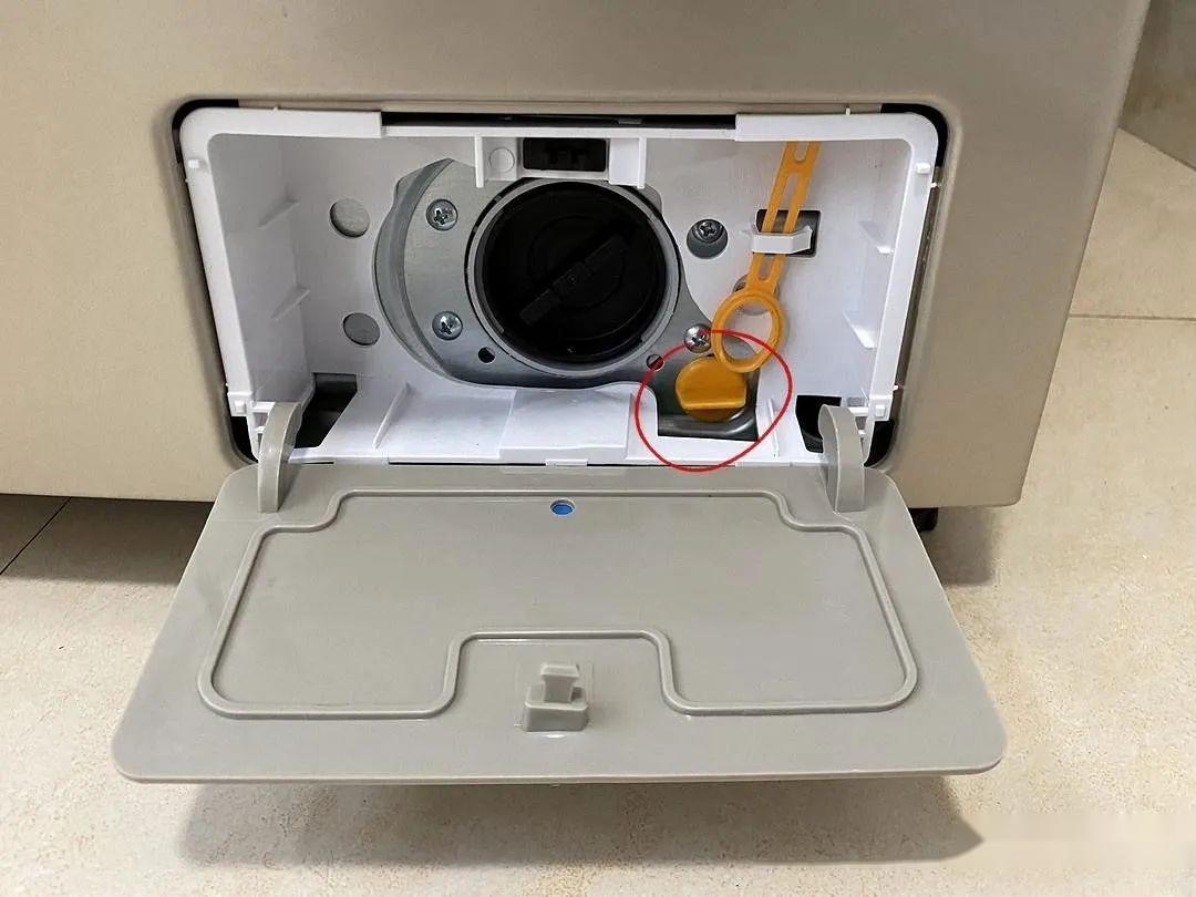 滚筒洗衣机装着一个“垃圾桶”，难怪洗不干净，原来我一直做错了- 知乎