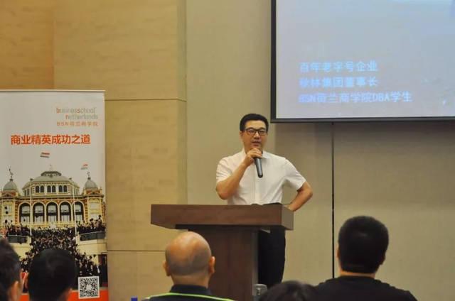 李亚,男,1967年出生,中国国籍,中共党员,研究生.