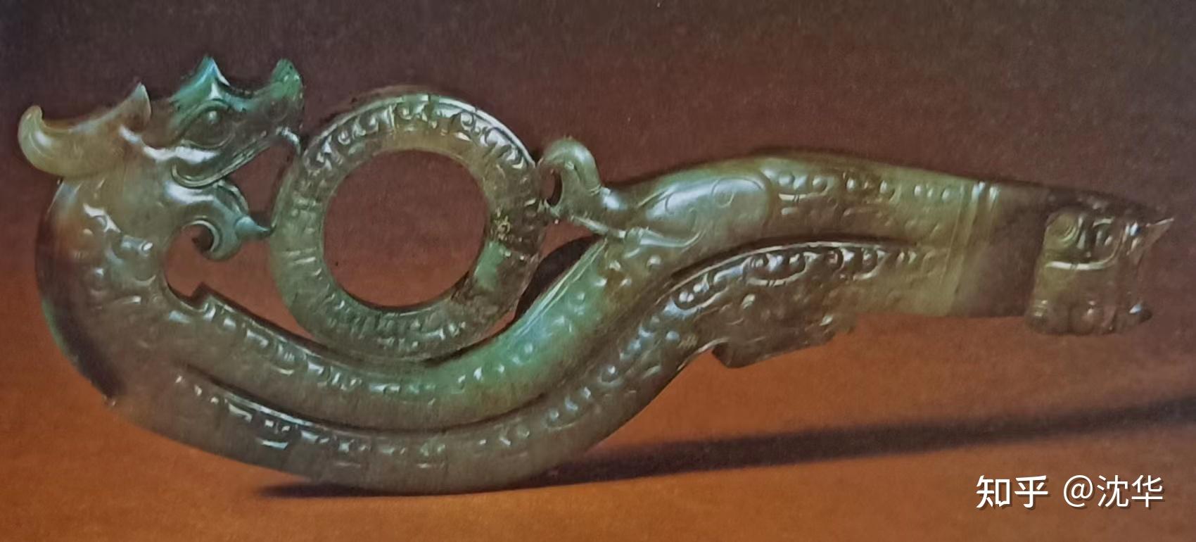 1,汉代时期的玉龙,玉凤形佩饰.