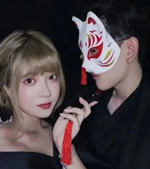 郝一点男友林锡露脸了仅差一双眼睛就露完侧颜神似杨洋