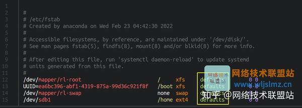 什么是‘fstab’？它在Linux系统中扮演什么角色？