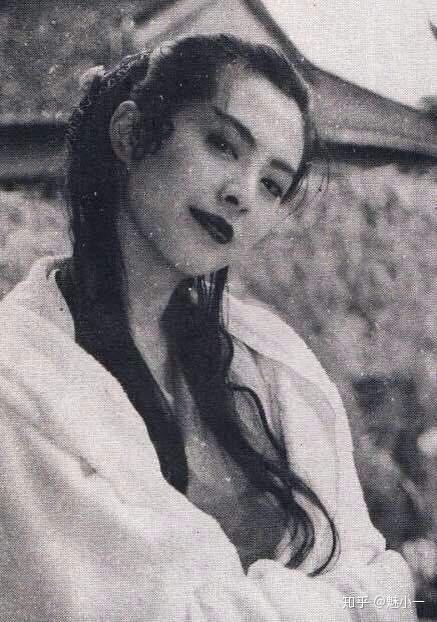 如何评价王祖贤和李嘉欣的长相 你更吃谁的颜