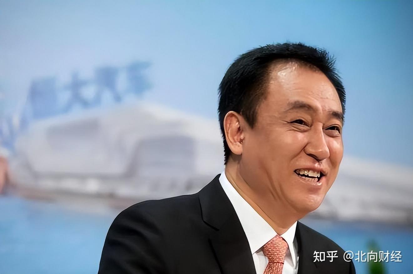 在恒大的发布会上,有媒体质疑恒大从房地产跨到新能源赛道,步子迈得有