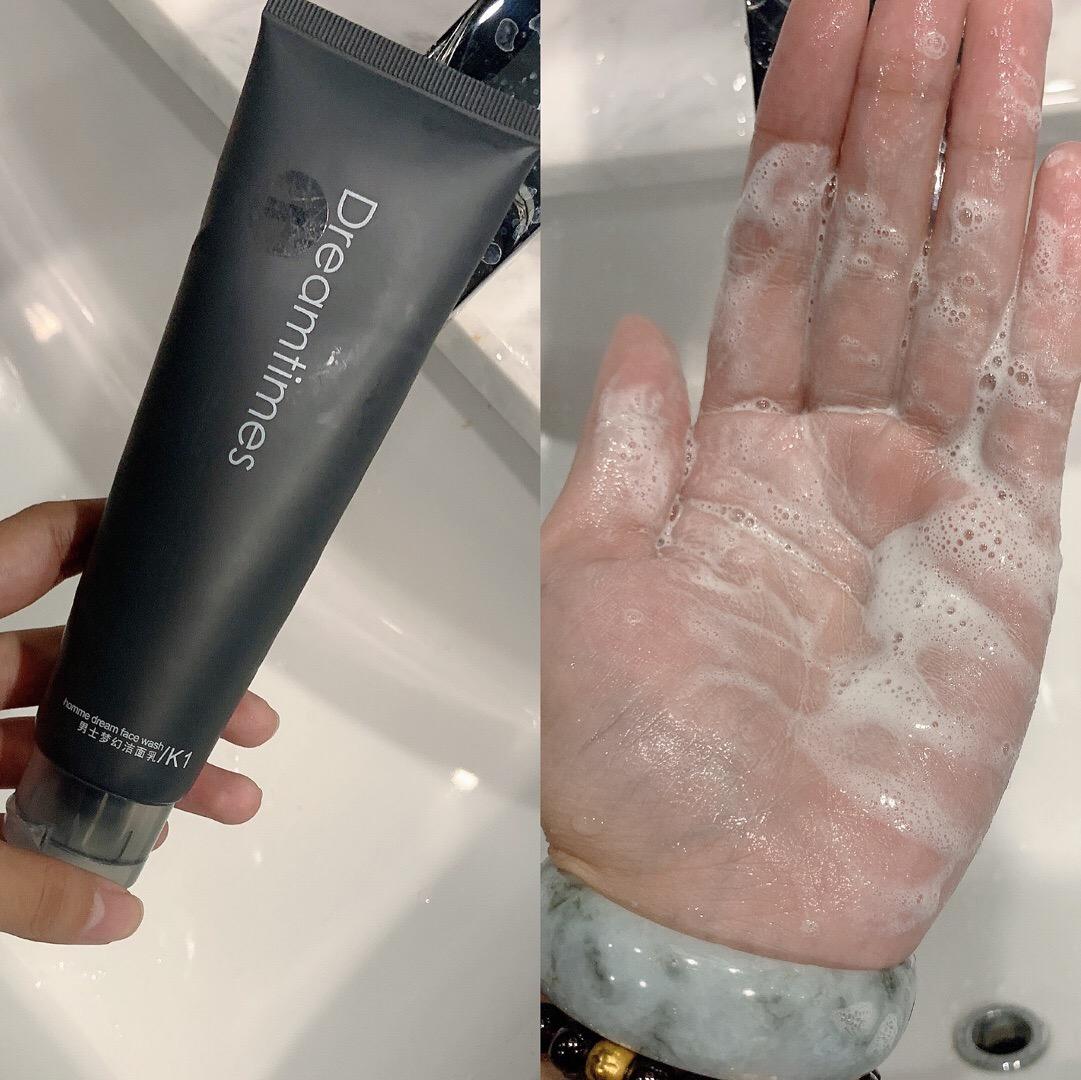 作为专门的男士洗面奶,当初就是看k1有"毛孔清道夫"这个江湖名称买来