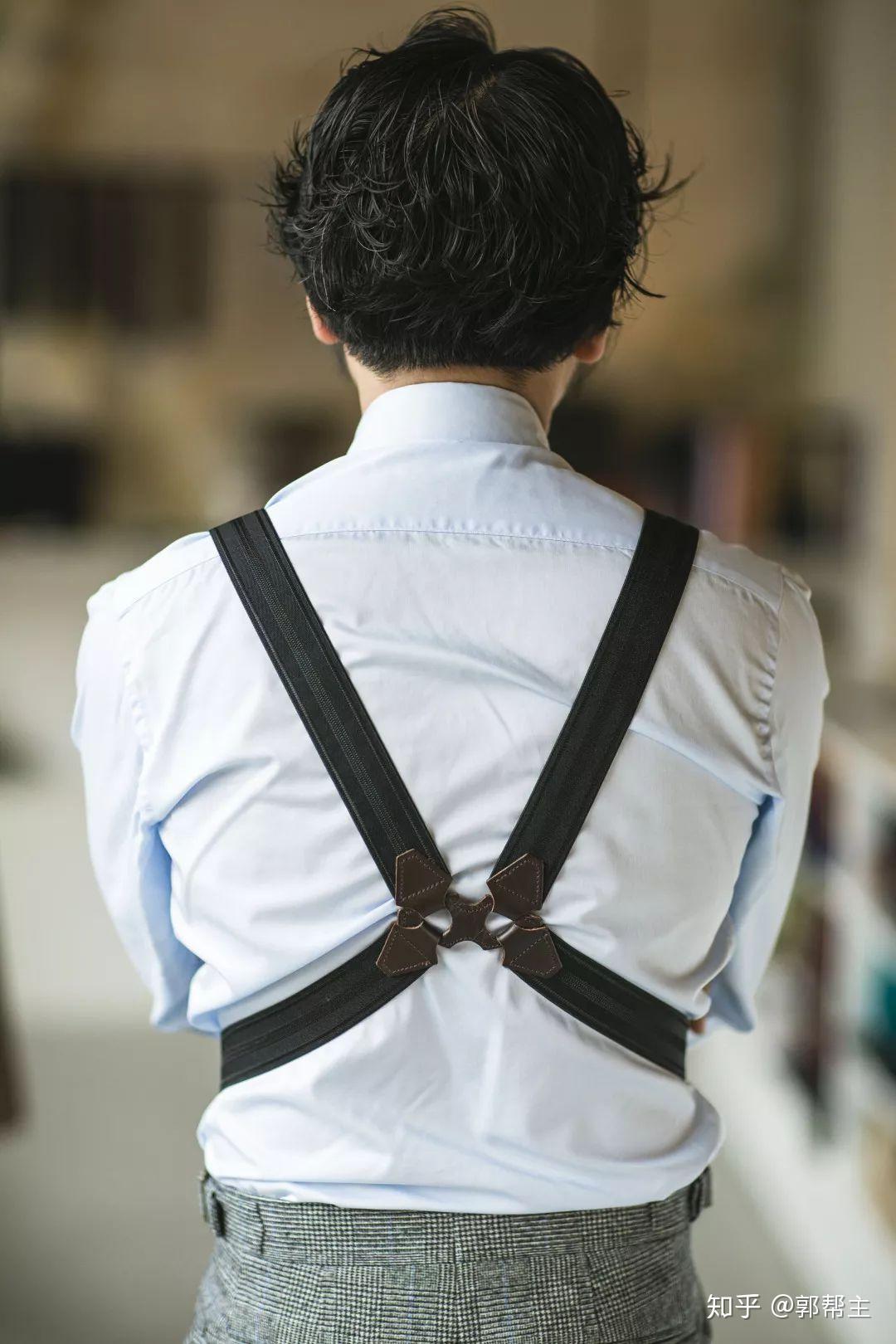 绅士们为什么都爱穿背带？ - 知乎