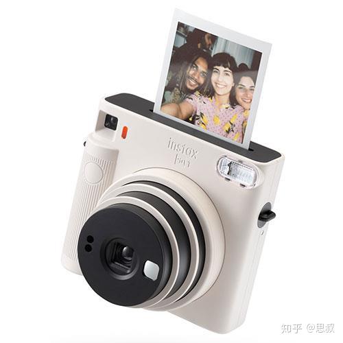富士新款拍立得instaxsquaresq1曝光极简风格配色好评