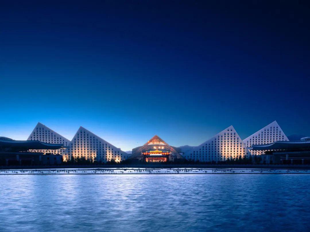 50元的拉萨缺氧但不缺信仰