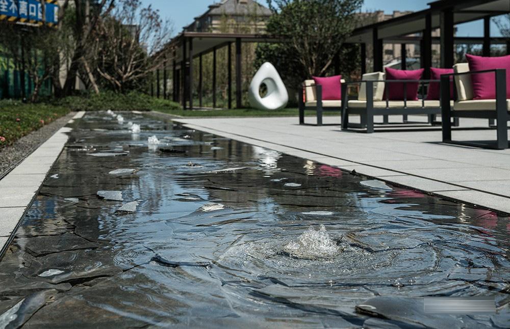 景观构筑物的细部设计什么样的水池更耐看