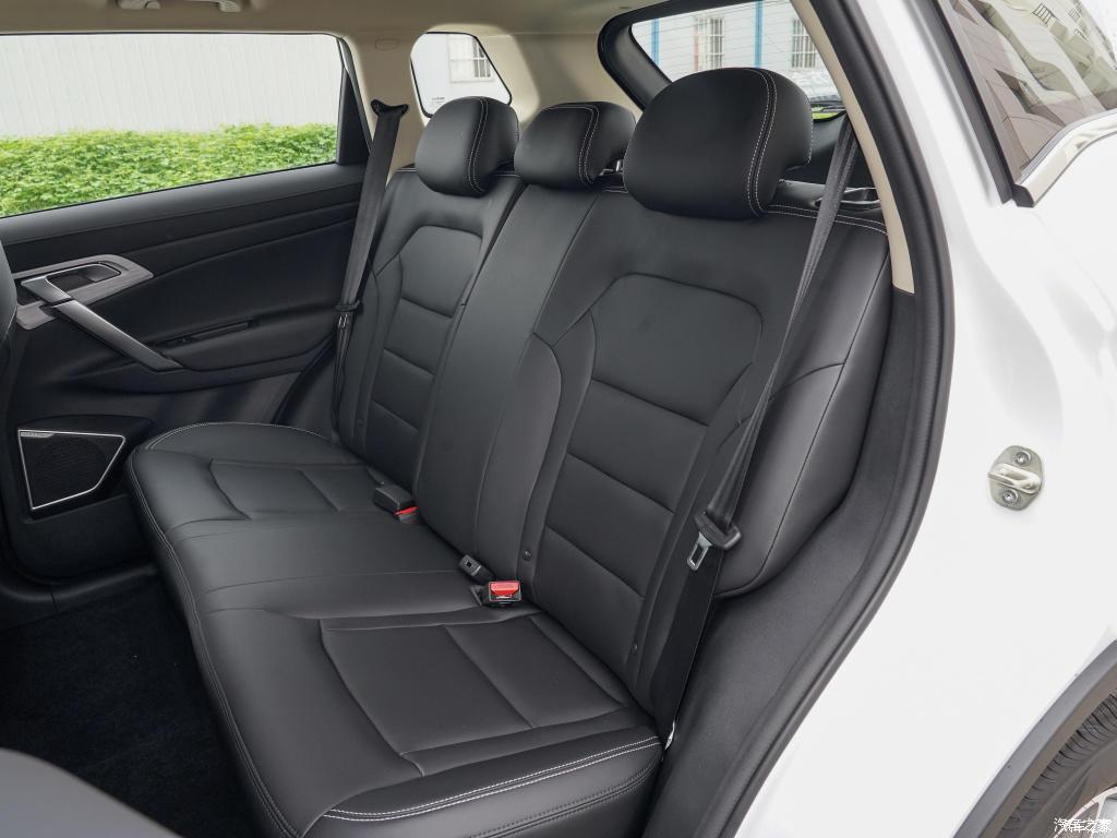 888万元起售吉利博越百万款重庆地区新车到店