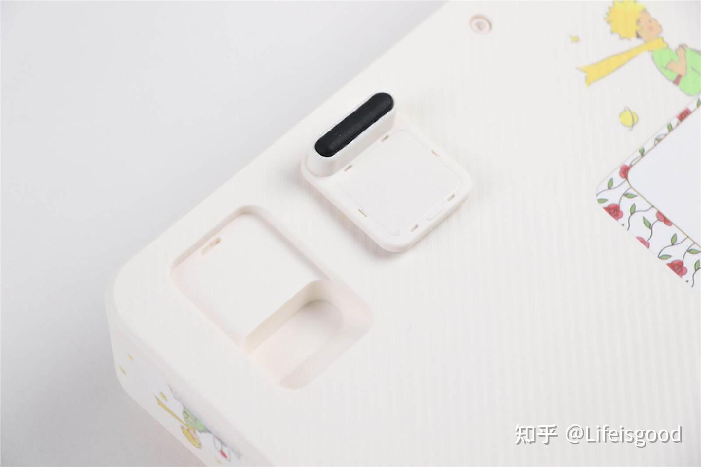 唤起你心中的小王子，保留最纯真的童心- 铝厂ZX75小王子联名款- 知乎