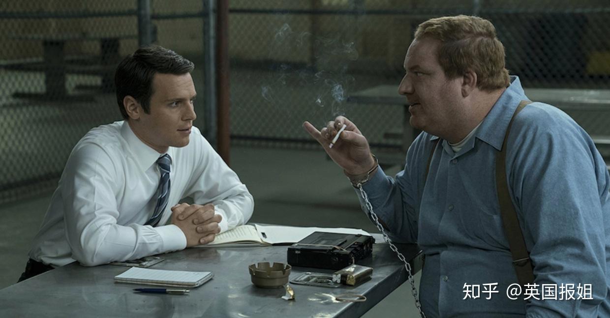 连环杀手杀4女抛尸沉河被捕时还穿着女士内衣高跟鞋对镜自赏