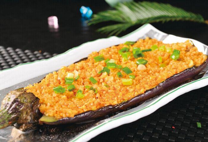 蒜蓉烤茄子这么做才够味